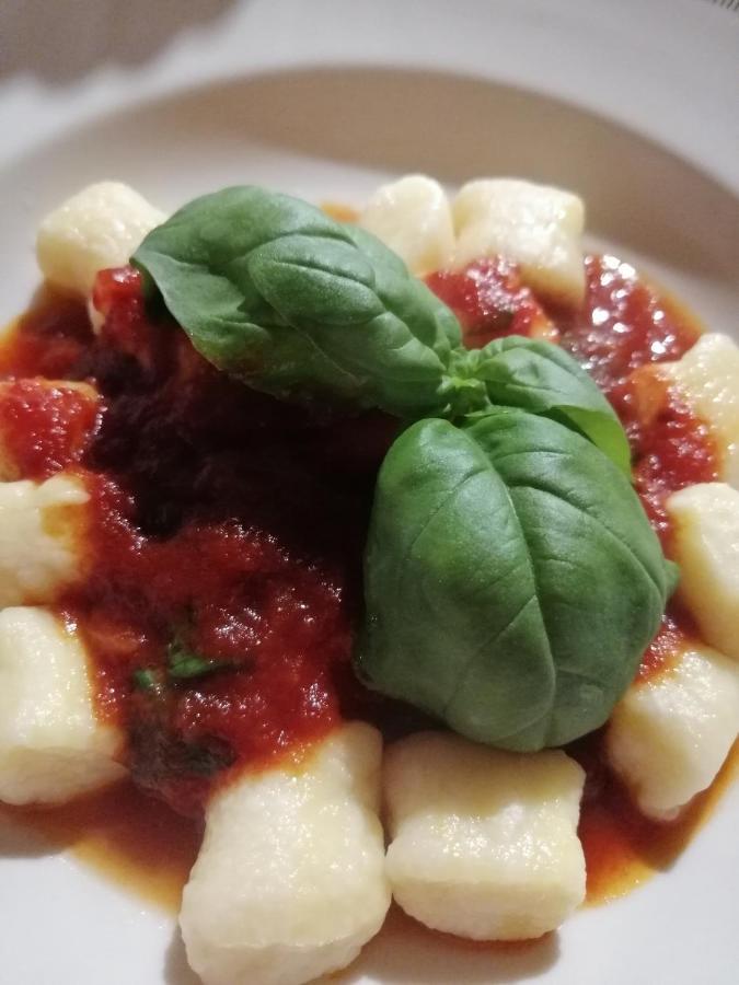 Country-Chic B&B "Il Pozzo E La Macina" บาร์ดิ ภายนอก รูปภาพ