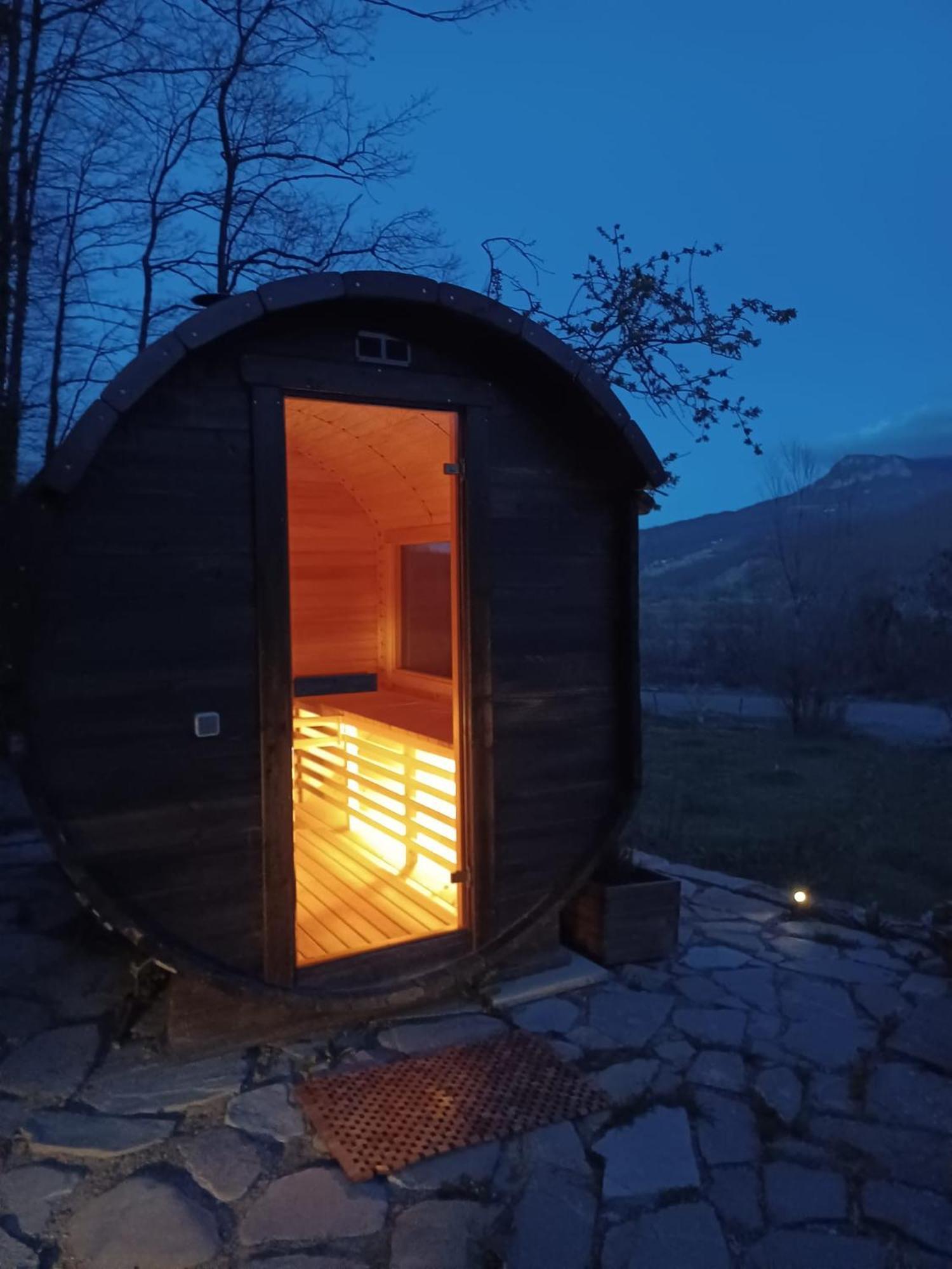 Country-Chic B&B "Il Pozzo E La Macina" บาร์ดิ ภายนอก รูปภาพ
